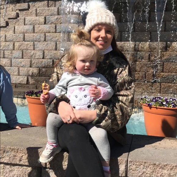 Meet your Posher, Breanna - Picture 1 of 1